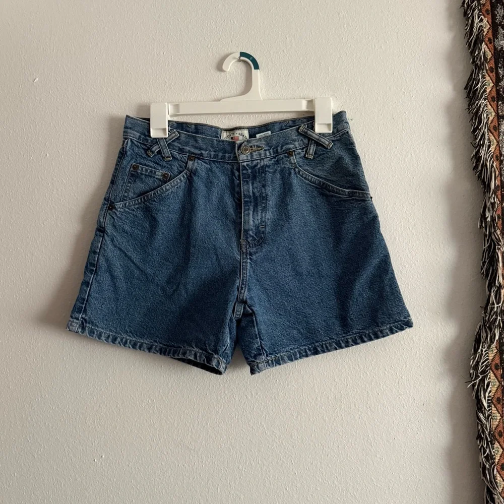 ☀️ County Seat • Vintage Denim Shorts • Women's Size 7/8 - Picture 1 of 16
